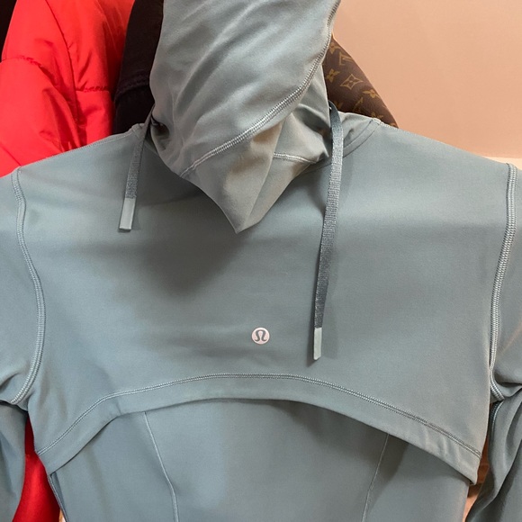 Lululemon jacket - Picture 2 of 3